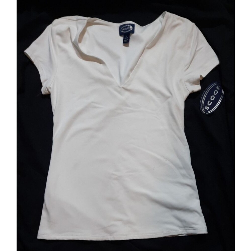 Scoop White V-NECK SHORT SLEEVE TEE TOP Size S(4-6) New with tags
